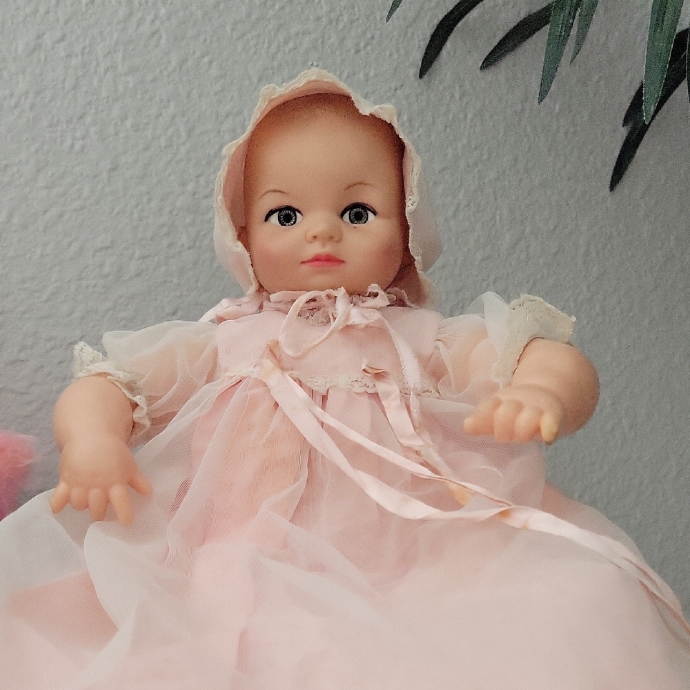 Vintage Cameo Miss Peeps Doll